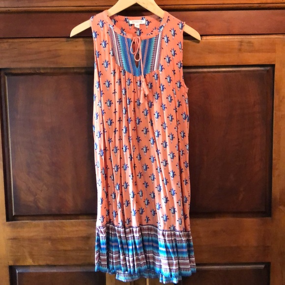 beachlunchlounge Dresses & Skirts - EUC BeachLunchLounge Sleeveless Print Dress with Tie Tassel Closure